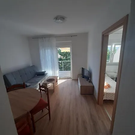 Carlos Apartment *