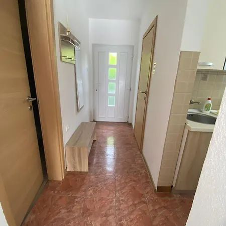 Carlos Apartment Selce